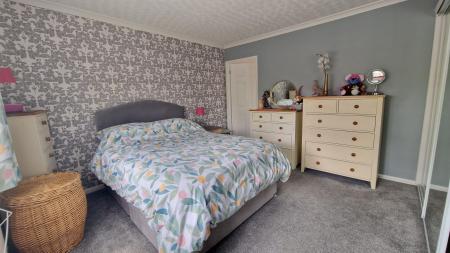 4 bedroom Detached house for sale in Windsor Close, Sleaford, NG34