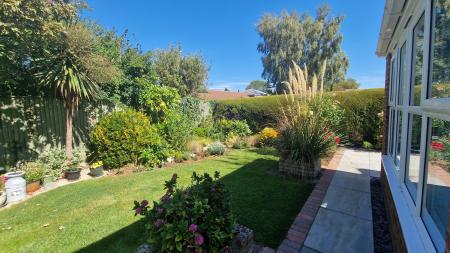 4 bedroom Detached house for sale in Windsor Close, Sleaford, NG34