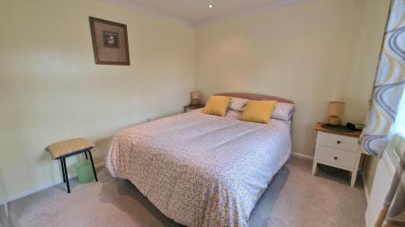 4 bedroom Detached house for sale in Windsor Close, Sleaford, NG34