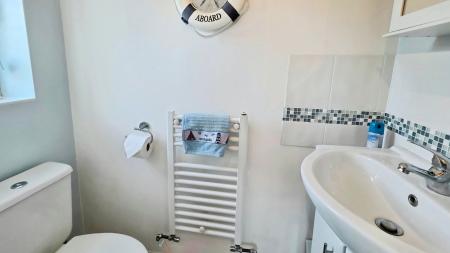 3 bedroom Detached house for sale in Blackthorn Close, Ruskington, NG34