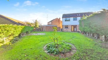 3 bedroom Semi-detached house for sale in Dorrington Close, Ruskington, NG34