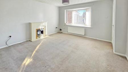 3 bedroom Semi-detached house for sale in Dorrington Close, Ruskington, NG34