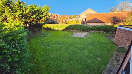 3 bedroom Semi-detached house for sale in Dorrington Close, Ruskington, NG34