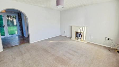 3 bedroom Semi-detached house for sale in Dorrington Close, Ruskington, NG34