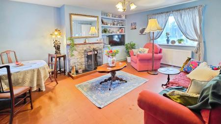 2 bedroom Terraced House for sale in Mareham Lane, Sleaford, NG34