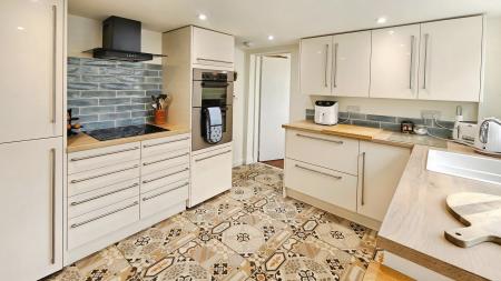 2 bedroom Terraced House for sale in Mareham Lane, Sleaford, NG34