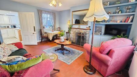 2 bedroom Terraced House for sale in Mareham Lane, Sleaford, NG34
