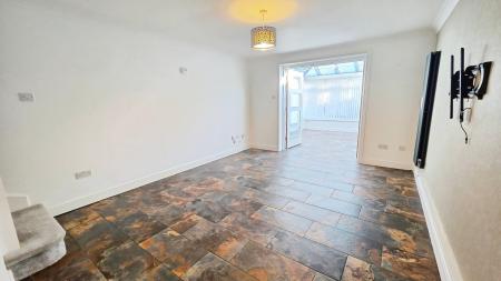 2 bedroom Semi-detached house for sale in Castle Street, Sleaford, NG34