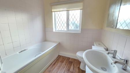 3 bedroom Detached house for sale in Vicarage Road, Heckington, NG34