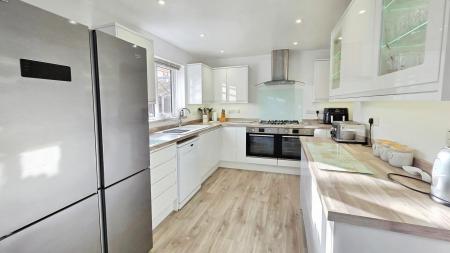4 bedroom Detached house for sale in Barley Way, Sleaford, NG34