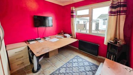 2 bedroom Park home for sale in Priory Park, Ruskington, NG34