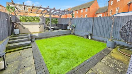 4 bedroom Semi-detached house for sale in Pentland Drive, Greylees, NG34