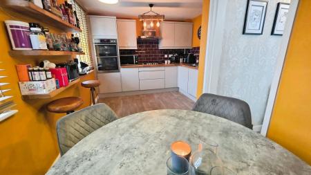 4 bedroom Semi-detached house for sale in Pentland Drive, Greylees, NG34