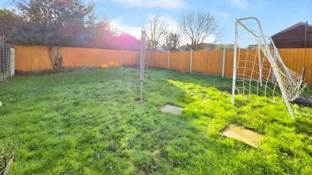 3 bedroom Semi-detached house for sale in Northfield Road, Sleaford, NG34