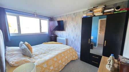 3 bedroom Semi-detached house for sale in Northfield Road, Ruskington, NG34