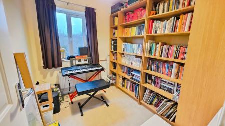 4 bedroom Semi-detached house for sale in The Sidings, Cranwell, NG34