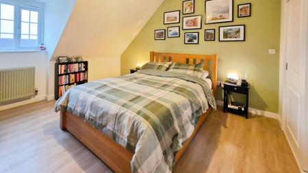 4 bedroom Semi-detached house for sale in The Sidings, Cranwell, NG34