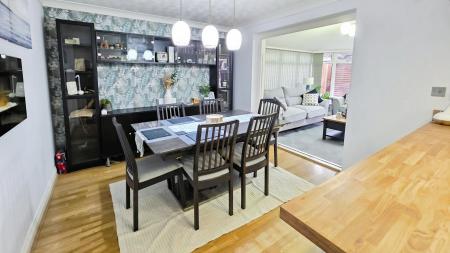 4 bedroom Detached house for sale in Wessex Close, Quarrington, Sleaford, NG34