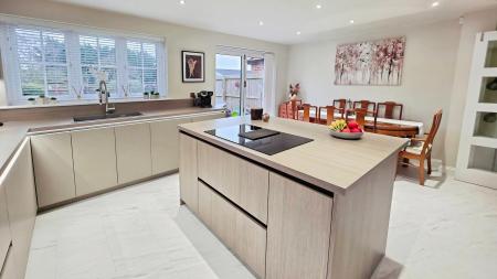 4 bedroom Detached house for sale in The Gardens, Anwick, NG34