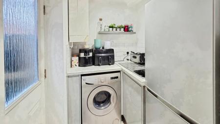 4 bedroom Detached house for sale in Sheldrake Road, Sleaford, NG34