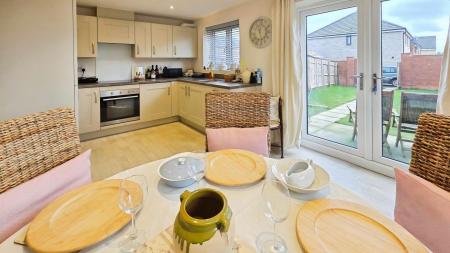 4 bedroom Semi-detached house for sale in Nassington Way, Sleaford, NG34