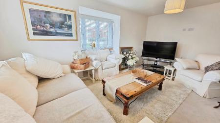 4 bedroom Semi-detached house for sale in Nassington Way, Sleaford, NG34