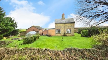 2 bedroom Detached house for sale in Roxholm, Leasingham, NG34