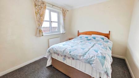 2 bedroom Semi-detached house for sale in Elmgarth, Sleaford, NG34