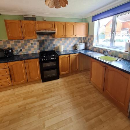 2 bedroom Semi-detached house to let in Bellview Road, Ruskington, NG34