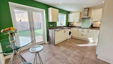 3 bedroom Semi-detached house for sale in Oakwood Close, Quarrington, Sleaford, NG34
