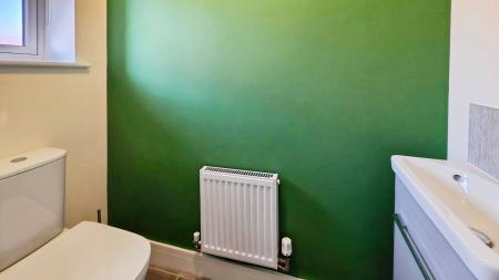 3 bedroom Semi-detached house for sale in Oakwood Close, Quarrington, Sleaford, NG34