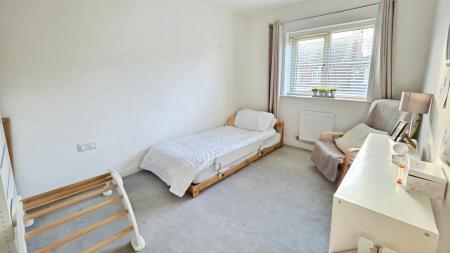 3 bedroom Semi-detached house for sale in Pell Close, Sleaford, NG34