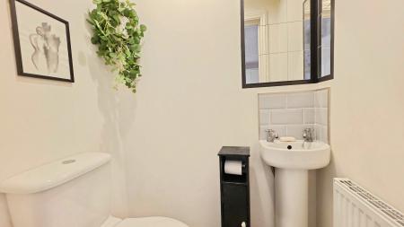 3 bedroom Semi-detached house for sale in Pell Close, Sleaford, NG34