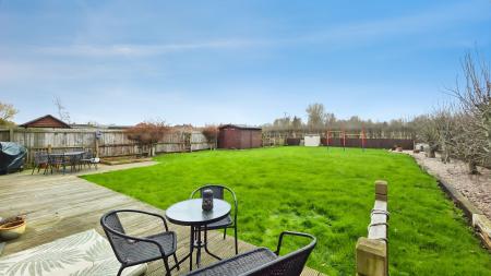 5 bedroom Detached house for sale in Blasson Way, Billingborough, NG34