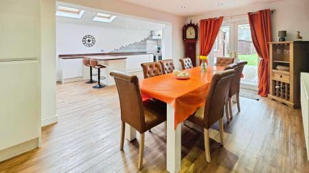 5 bedroom Detached house for sale in Blasson Way, Billingborough, NG34