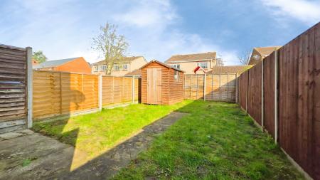2 bedroom Semi-detached house for sale in Spinners Close, Sleaford, NG34