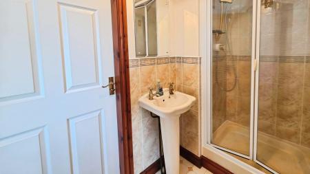 3 bedroom Bungalow for sale in Godson Avenue, Heckington, NG34