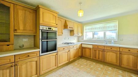 3 bedroom Bungalow for sale in Godson Avenue, Heckington, NG34