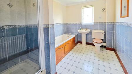 3 bedroom Bungalow for sale in Godson Avenue, Heckington, NG34