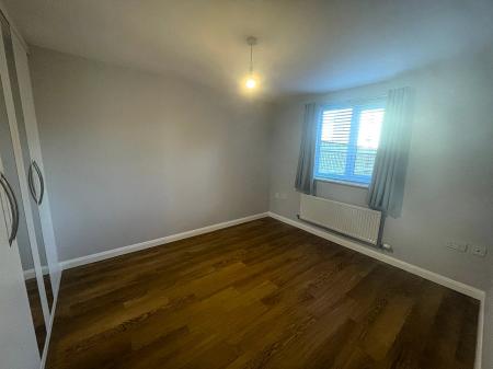 2 bedroom Flat to let in Renfrew Drive, Greylees, Sleaford, NG34