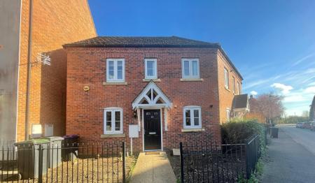 Renfrew Drive, Greylees, Sleaford, NG34