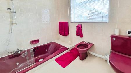 3 bedroom Detached house for sale in King Street, Billinghay, LN4