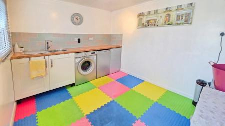 3 bedroom Detached house for sale in King Street, Billinghay, LN4