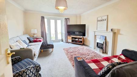 3 bedroom Semi-detached house for sale in Redwood Avenue, Southfields, Sleaford, NG34