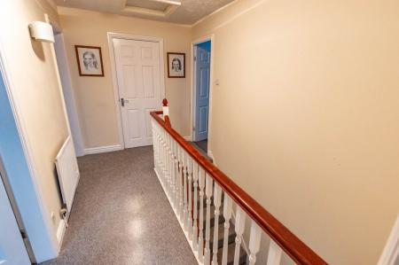 4 bedroom Detached house to let in Wellington Close, Sleaford, NG34