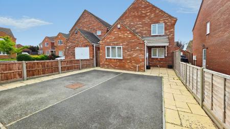 3 bedroom Detached house for sale in Orchard Close, Great Hale, NG34