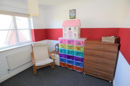 4 bedroom Detached house to let in Bristow Road, Cranwell, NG34