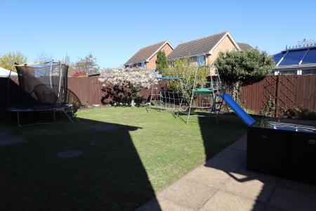 4 bedroom Detached house to let in Bristow Road, Cranwell, NG34