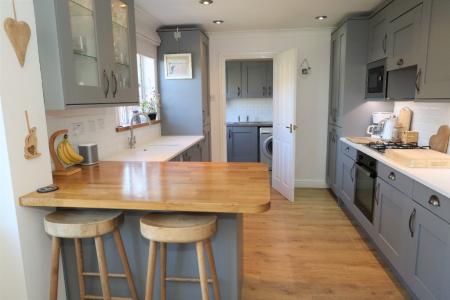 4 bedroom Detached house to let in Bristow Road, Cranwell, NG34