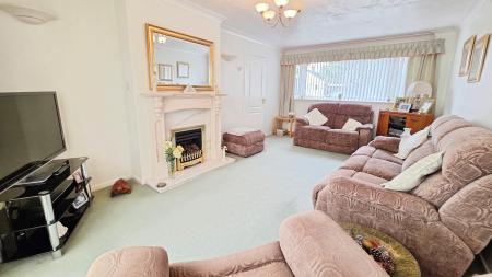 3 bedroom Semi-detached house for sale in Stephens Way, Sleaford, NG34